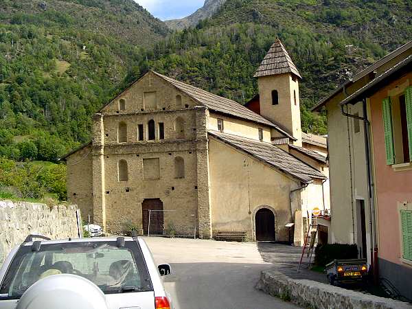 St Etienne de Tine Village
